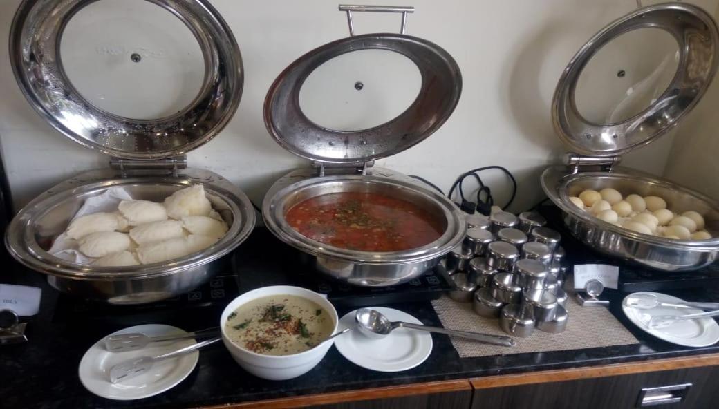 فندق كلاركس إن هامبي Kamalapur المظهر الخارجي الصورة