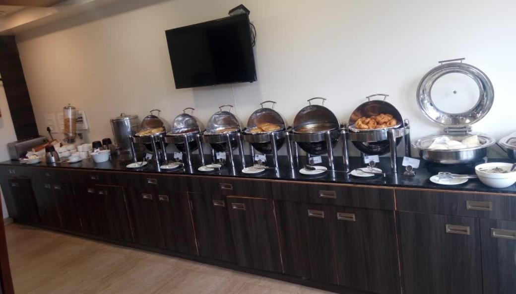 فندق كلاركس إن هامبي Kamalapur المظهر الخارجي الصورة